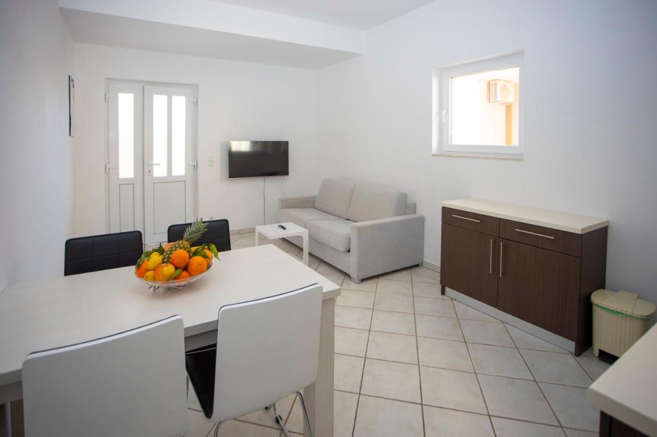 Apartment Domo Makarska Exteriör bild