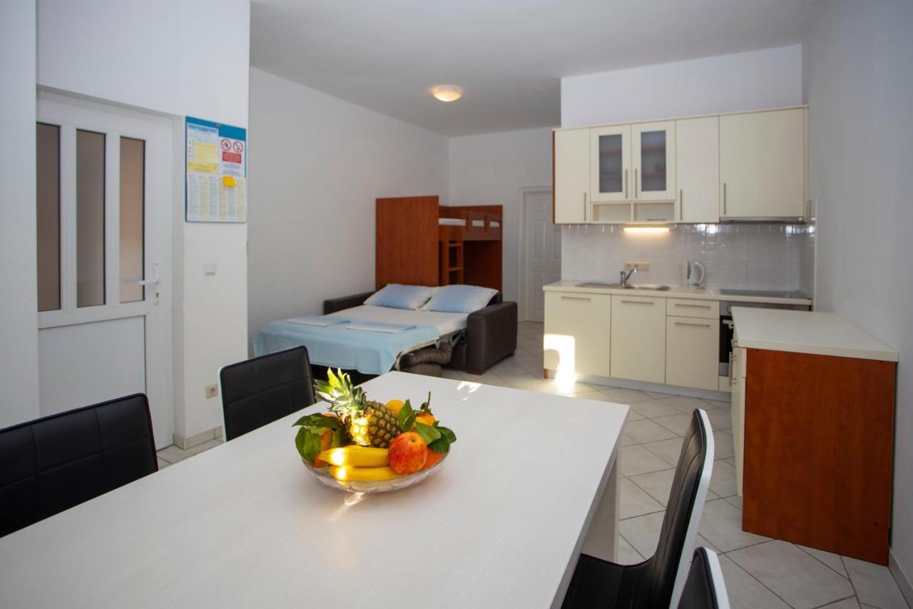 Apartment Domo Makarska Exteriör bild