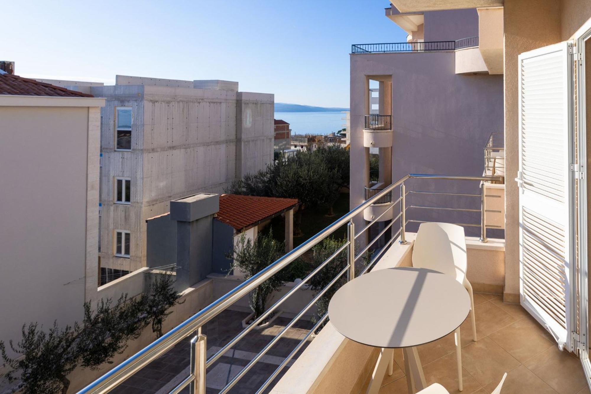 Apartment Domo Makarska Exteriör bild