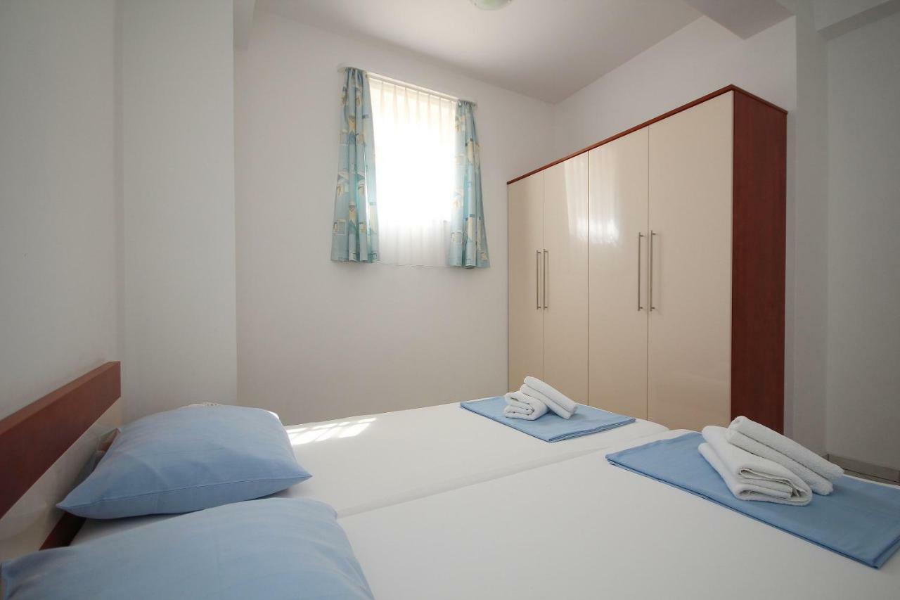 Apartment Domo Makarska Exteriör bild