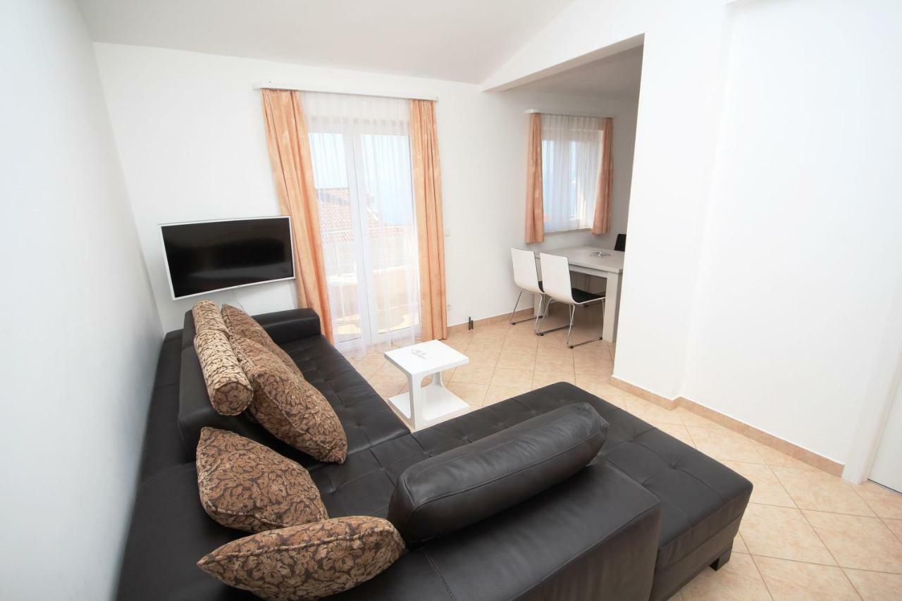 Apartment Domo Makarska Exteriör bild